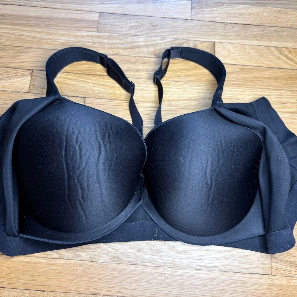 Victoria's Secret Knockout Ultra Max  Sport Bra 34DDD Black Logo Gym High Impact